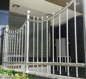 نرده استیل شیشه‌خور 304