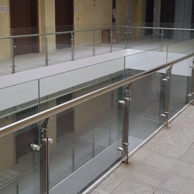 نرده استیل شیشه‌خور 304